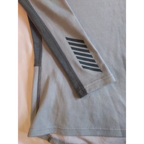 Helly Hansen Merino Wool Base Layer 57% Wool Cowl Neck Athletic Top Gray Small S - Picture 7 of 9